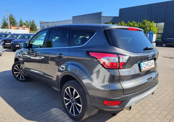 Ford Kuga cena 69900 przebieg: 163000, rok produkcji 2019 z Leśna małe 121